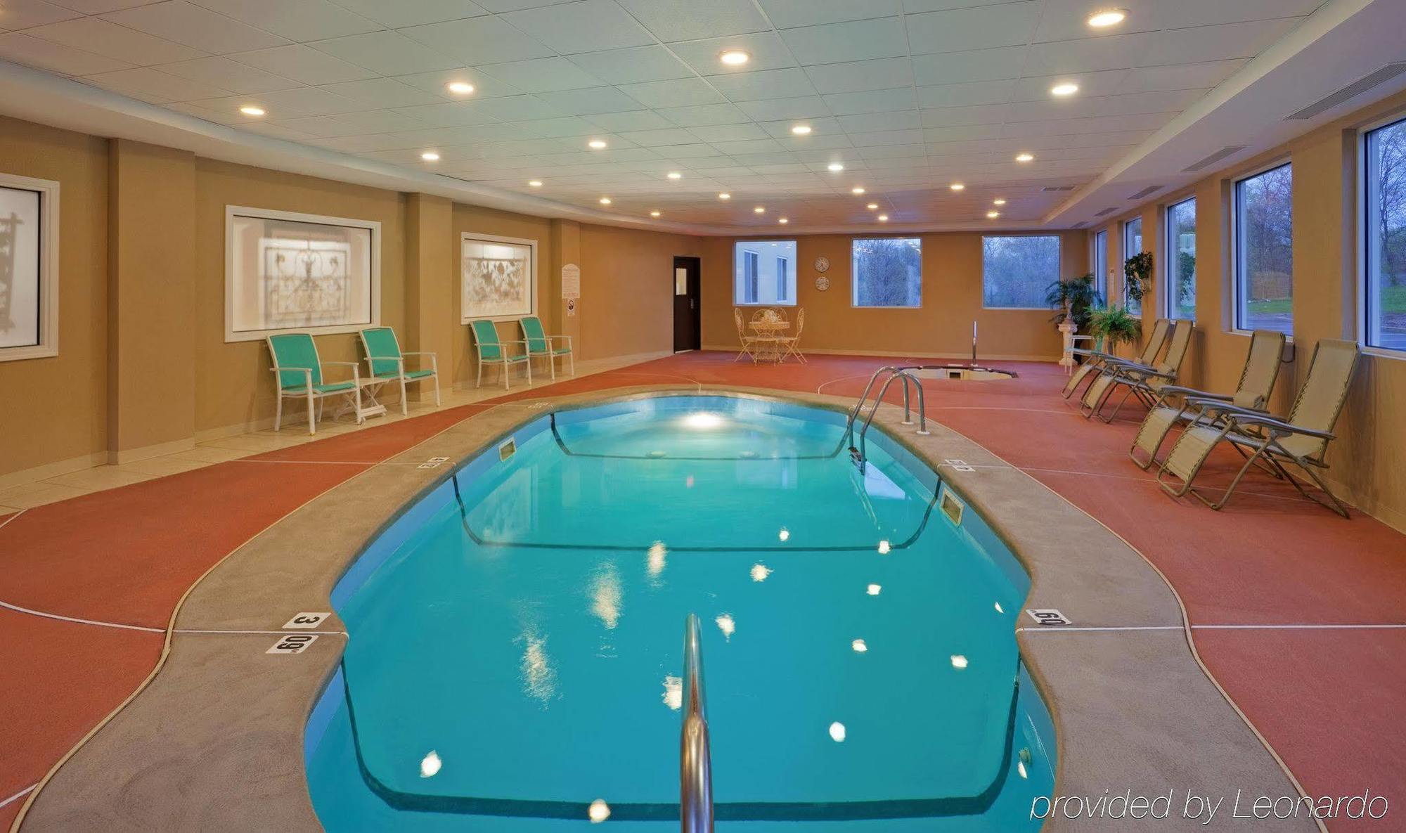 Holiday Inn Express Hotel & Suites Swansea By Ihg Kültér fotó