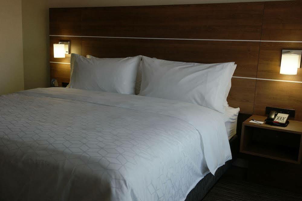 Holiday Inn Express Hotel & Suites Swansea By Ihg Kültér fotó